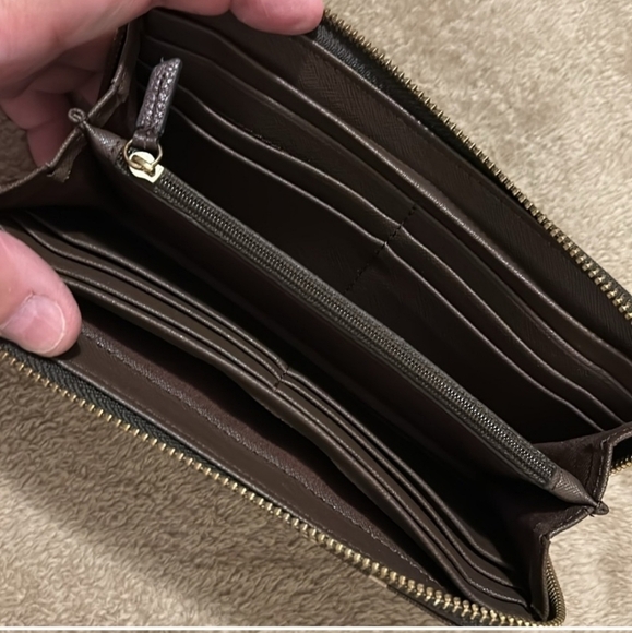 Fossil Brown Polka Dot Wallet - Picture 9 of 10